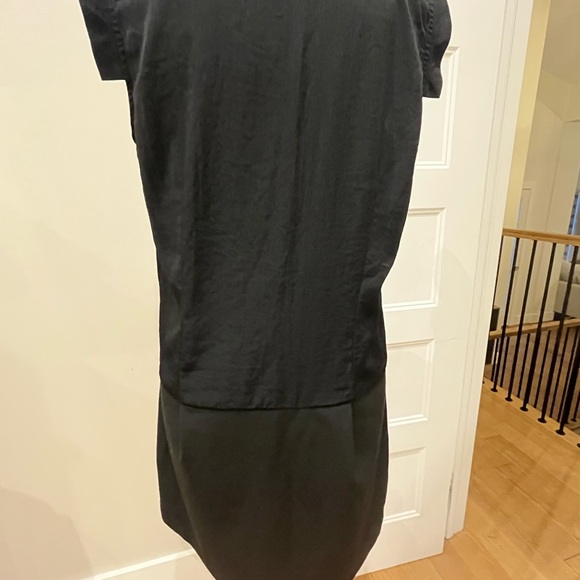 Gap sleeveless lightweight dress with pockets - Picture 9 of 11